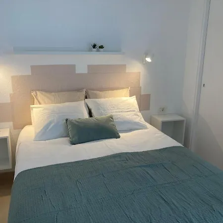 Apartment Casa M&m, Relax, Big Terrace, Swimming Pool